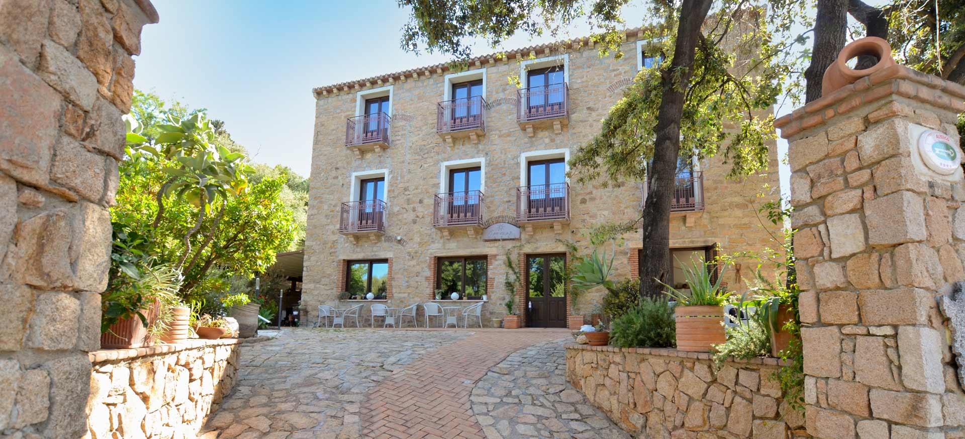 Charming hotel Santa Maria Navarrese